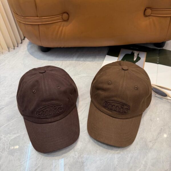 réplica,joyas,joyería,1:1,replica,fake,lujo,barato Nueva gorra de béisbol de la marca coreana de ropa urbana Emis (TE76Q8).