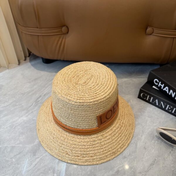 réplica,joyas,joyería,1:1,replica,fake,lujo,barato Nuevo sombrero tipo pescador/sombrero de sol de Fendi con diseño de patchwork de rafia (FVLSRG)