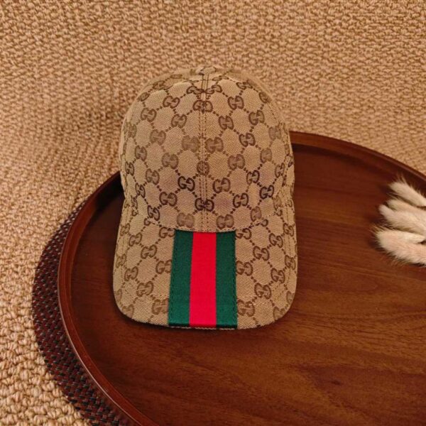 réplica,joyas,joyería,1:1,replica,fake,lujo,barato Gorra de béisbol GUCCI Webbing Collection (XBYESH) – Mismo estilo que la que aparece en la página web oficial.