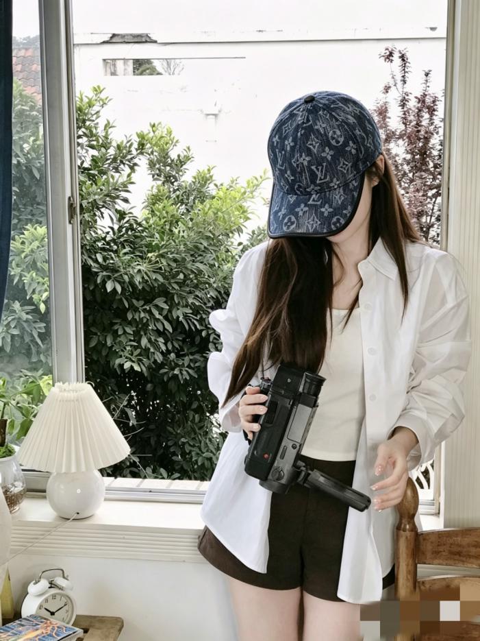 réplica,joyas,joyería,1:1,replica,fake,lujo,barato réplica,joyas,joyería,1:1,replica,fake,lujo,barato El sitio web oficial de Louis Vuitton se ha sincronizado con versiones de alta calidad de la nueva gorra de béisbol con monograma de mezclilla (GMWRIN).