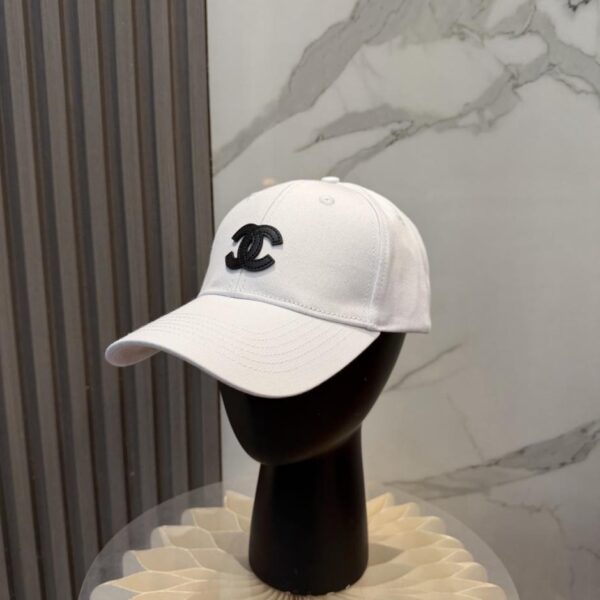 réplica,joyas,joyería,1:1,replica,fake,lujo,barato Nueva pelota de béisbol con logo minimalista de CHANEL (9R7QZT)