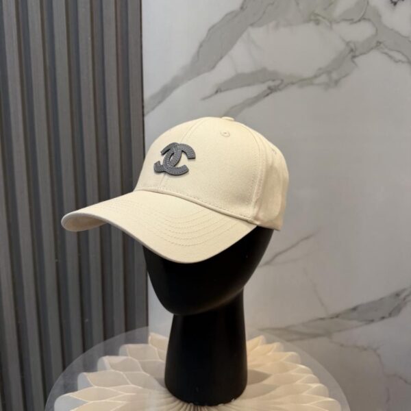réplica,joyas,joyería,1:1,replica,fake,lujo,barato Nueva pelota de béisbol con logo minimalista de CHANEL (LV4GF1)
