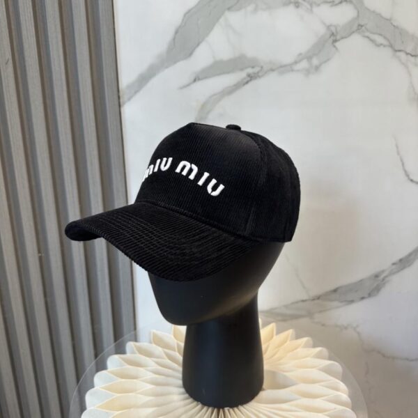 réplica,joyas,joyería,1:1,replica,fake,lujo,barato Gorra de béisbol de pana MIUMIU para otoño/invierno (183RZL)