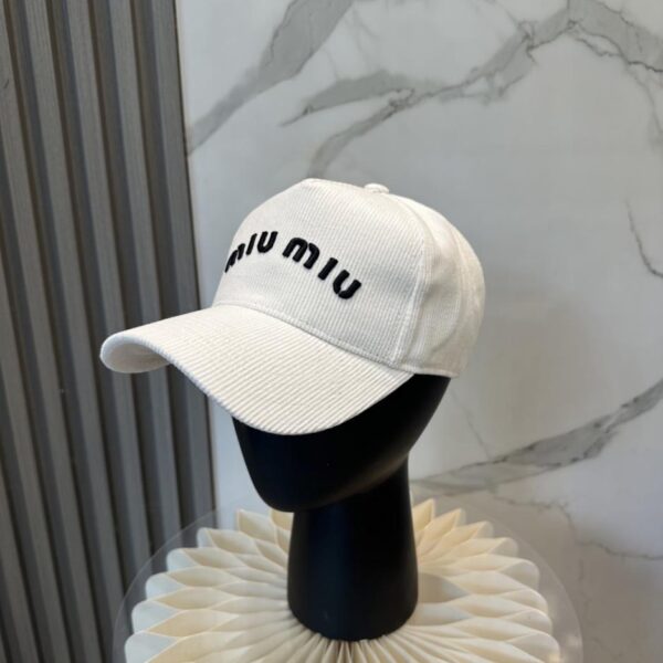 réplica,joyas,joyería,1:1,replica,fake,lujo,barato Gorra de béisbol de pana MIUMIU para otoño/invierno (3RXIXG)