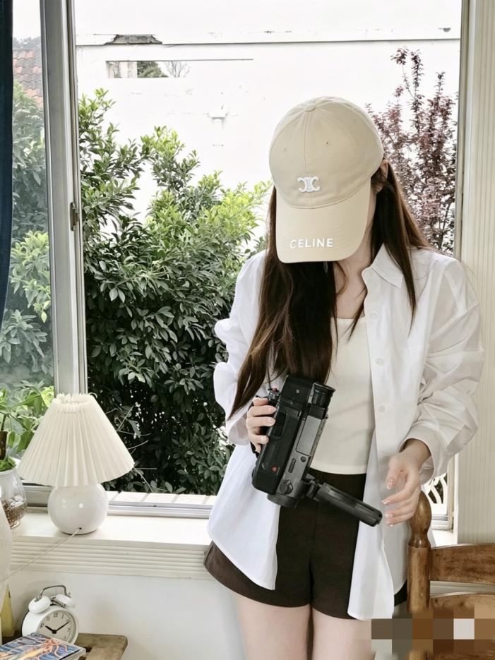 réplica,joyas,joyería,1:1,replica,fake,lujo,barato réplica,joyas,joyería,1:1,replica,fake,lujo,barato La nueva gorra de béisbol minimalista de CELINE (FIDHFZ)