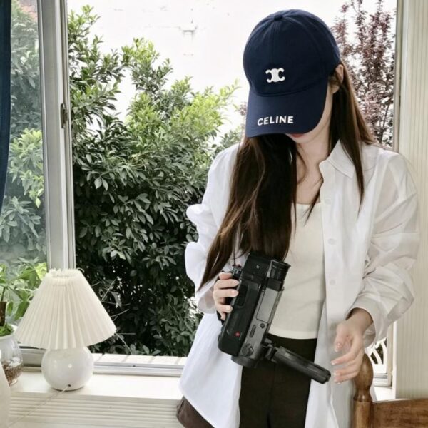 réplica,joyas,joyería,1:1,replica,fake,lujo,barato La nueva gorra de béisbol minimalista de CELINE (Q7DV62)