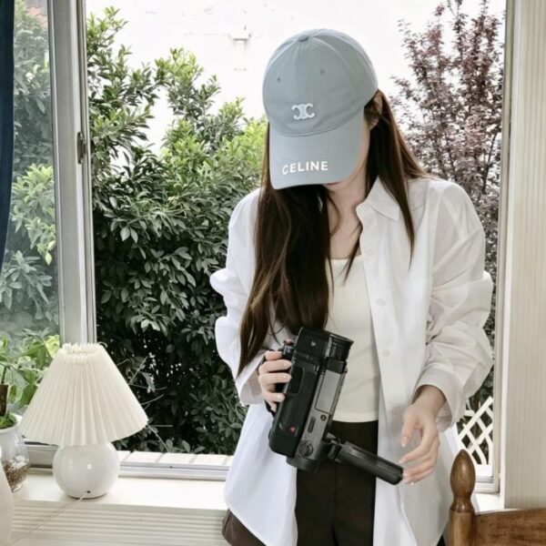 réplica,joyas,joyería,1:1,replica,fake,lujo,barato La nueva gorra de béisbol minimalista de CELINE (W3AKUE)