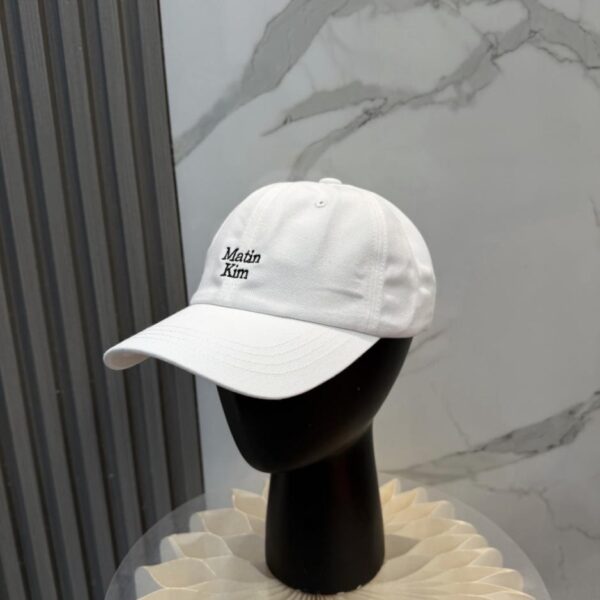 réplica,joyas,joyería,1:1,replica,fake,lujo,barato La gorra de béisbol bordada Matin Kim (R43BKD), de gran popularidad en Corea del Sur.