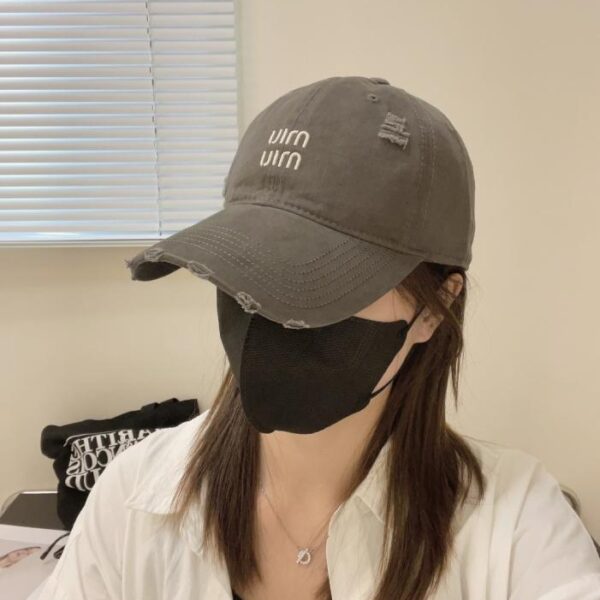 réplica,joyas,joyería,1:1,replica,fake,lujo,barato Gorra de béisbol bordada de color liso MIUMIU (H7YRLB)