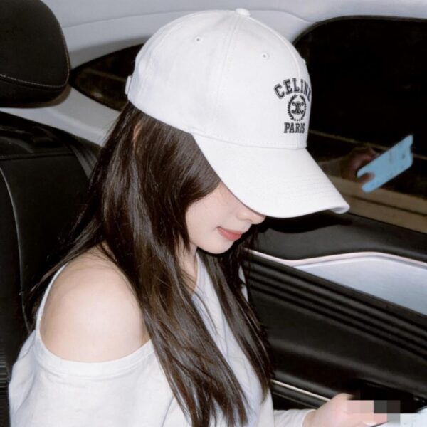 réplica,joyas,joyería,1:1,replica,fake,lujo,barato Versión para revendedores del sitio web oficial de CELINE, tipografía minimalista, gorra de béisbol de última moda al estilo de las celebridades (56MV95)