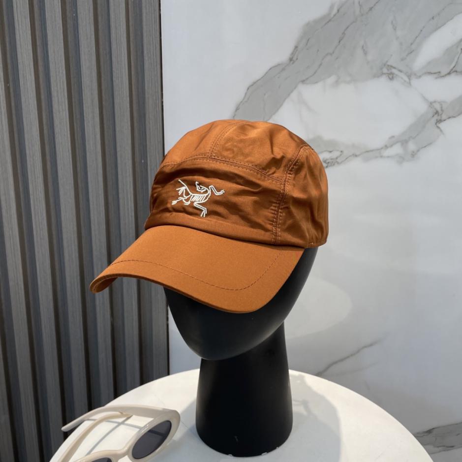 réplica,joyas,joyería,1:1,replica,fake,lujo,barato réplica,joyas,joyería,1:1,replica,fake,lujo,barato Gorra de béisbol con visera curva y logo bordado de pájaro pequeño de ARCTERYX, protección solar, estilo para parejas (MBFF03)