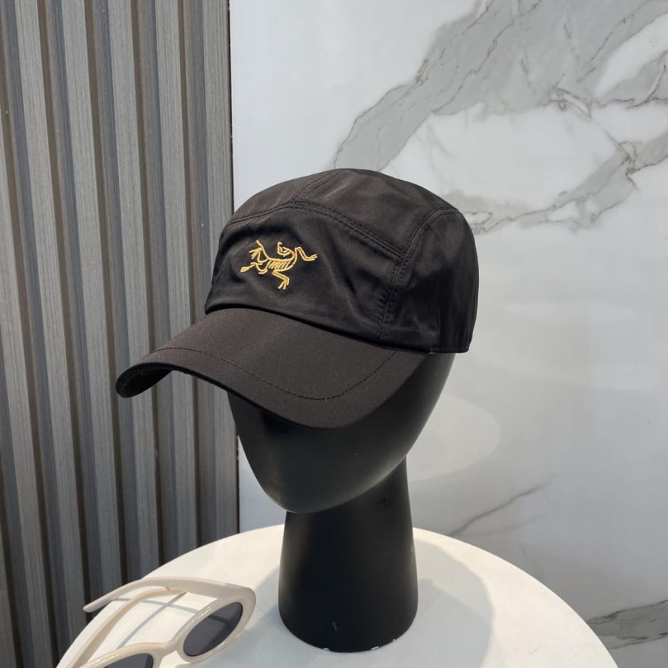 réplica,joyas,joyería,1:1,replica,fake,lujo,barato réplica,joyas,joyería,1:1,replica,fake,lujo,barato Gorra de béisbol con visera curva y logo bordado de pájaro pequeño de ARCTERYX, protección solar, estilo para parejas (XZV9G9)