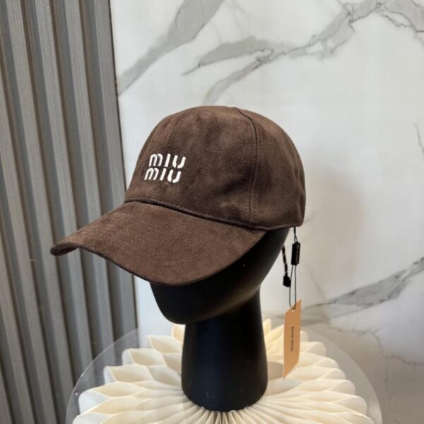 réplica,joyas,joyería,1:1,replica,fake,lujo,barato Gorra de béisbol de cuero nueva MIUMIU (5R906V)