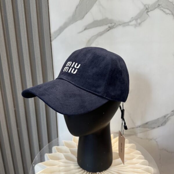 réplica,joyas,joyería,1:1,replica,fake,lujo,barato Gorra de béisbol de cuero MIUMIU nueva (QM90H7)