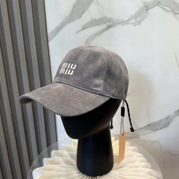 réplica,joyas,joyería,1:1,replica,fake,lujo,barato Gorra de béisbol de cuero nueva MIUMIU (SN9GY5)