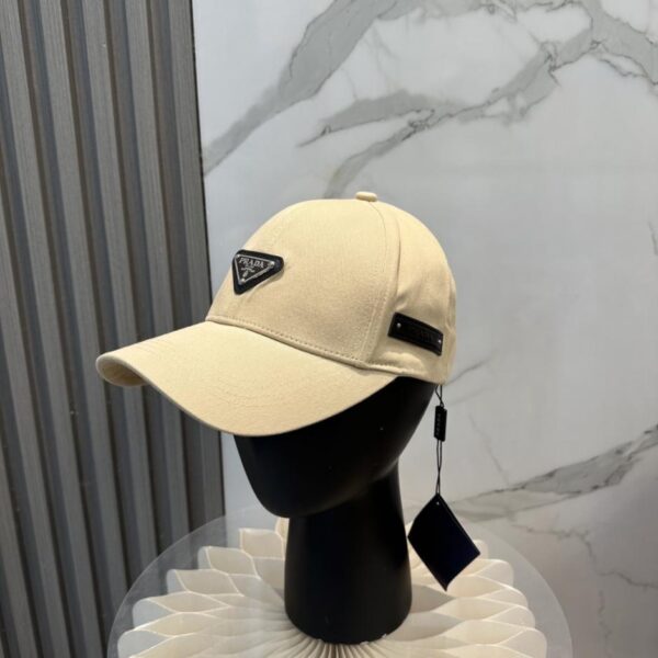 réplica,joyas,joyería,1:1,replica,fake,lujo,barato La nueva y exclusiva gorra de béisbol de Prada (O7CUQ2)