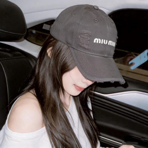 réplica,joyas,joyería,1:1,replica,fake,lujo,barato Gorra de béisbol MIUMIU New Dopamine para todas las estaciones (ZICODAD)