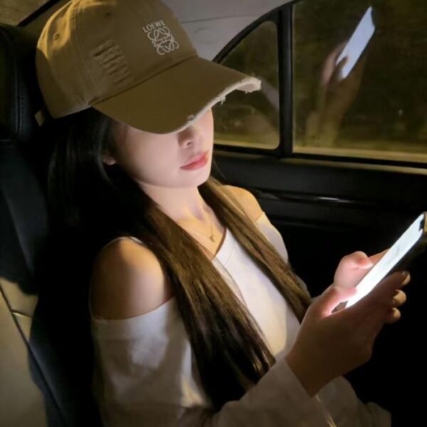 réplica,joyas,joyería,1:1,replica,fake,lujo,barato Nueva gorra de béisbol de Loewe con diseño de etiqueta original (4DCYG0)