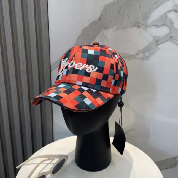 réplica,joyas,joyería,1:1,replica,fake,lujo,barato Réplica de alta calidad de la gorra de béisbol clásica bordada de Louis Vuitton (GGXBTV)