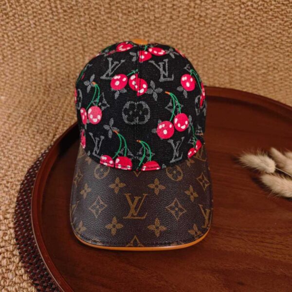 réplica,joyas,joyería,1:1,replica,fake,lujo,barato Gorra de béisbol de mezclilla con estampado de cerezas de Louis Vuitton (299UYI)