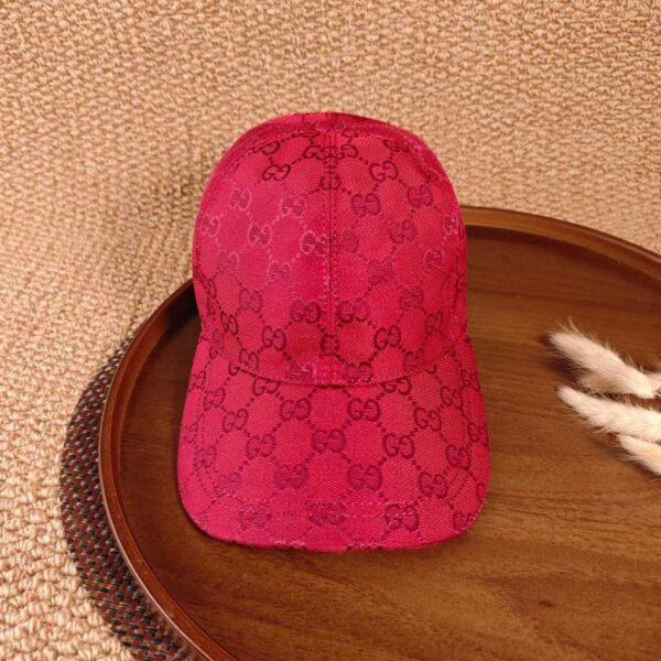 réplica,joyas,joyería,1:1,replica,fake,lujo,barato Novedad: Gorra de béisbol bordada GUCCI (SAAHIL)
