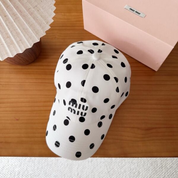 réplica,joyas,joyería,1:1,replica,fake,lujo,barato Nueva gorra de béisbol MIUMIU (0GMAKF)