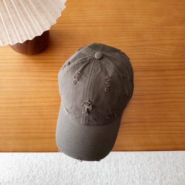 réplica,joyas,joyería,1:1,replica,fake,lujo,barato Gorra de béisbol estilo coreano retro desgastada y rasgada de Chrome Hearts para principios de primavera (FU97C3)