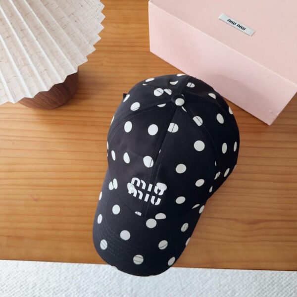 réplica,joyas,joyería,1:1,replica,fake,lujo,barato Nueva gorra de béisbol MIUMIU (7ZBQ5M)