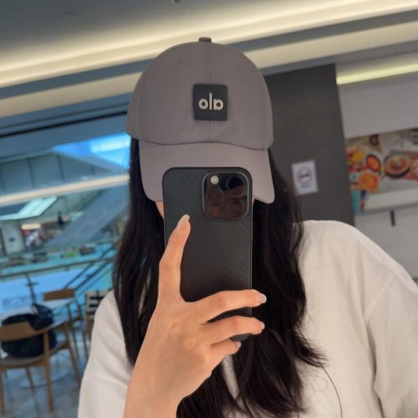 réplica,joyas,joyería,1:1,replica,fake,lujo,barato La nueva gorra de béisbol de Alo (7YXNNU)