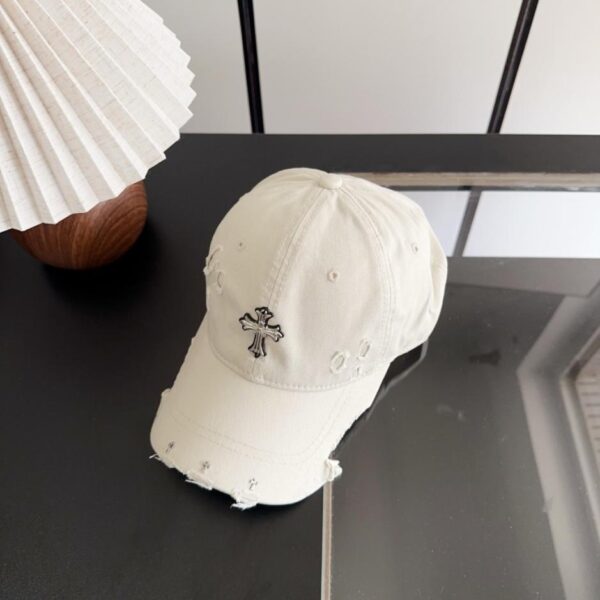 réplica,joyas,joyería,1:1,replica,fake,lujo,barato Gorra de béisbol estilo coreano retro desgastada y rasgada de Chrome Hearts para principios de primavera (WYQ89U)
