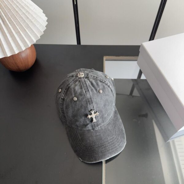 réplica,joyas,joyería,1:1,replica,fake,lujo,barato Gorra de béisbol estilo coreano retro desgastada y rasgada de Chrome Hearts para principios de primavera (BNETIT)