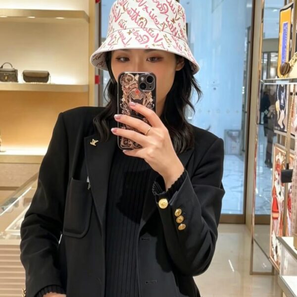 réplica,joyas,joyería,1:1,replica,fake,lujo,barato Sombrero de pescador reversible con estampado de grafiti de Louis Vuitton (E8RX4E)