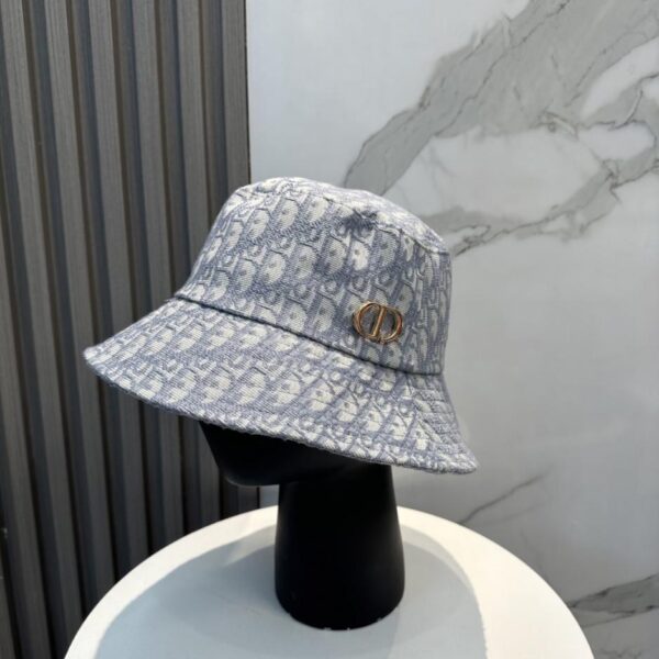 réplica,joyas,joyería,1:1,replica,fake,lujo,barato ¡DIOR de calidad original, ya disponible en la página web oficial! Estilo coreano, nuevo estilo deportivo británico, sombrero tipo pescador unisex (0L53NW).