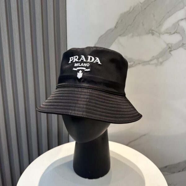réplica,joyas,joyería,1:1,replica,fake,lujo,barato Nuevo sombrero tipo pescador de diseño con logo 3D bordado de Prada (JXU42Y)