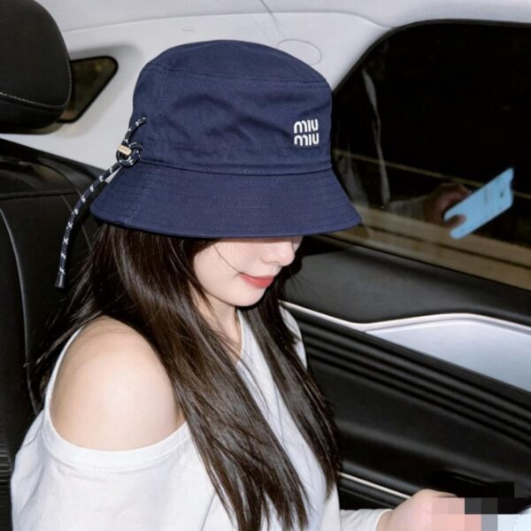réplica,joyas,joyería,1:1,replica,fake,lujo,barato MIUMIU Nuevo artículo de pedido: Gorro de pescador bordado (GAF514)