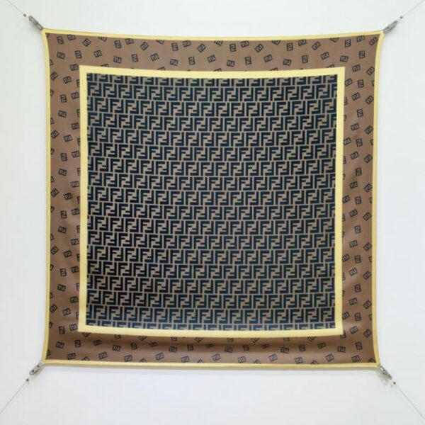 réplica,joyas,joyería,1:1,replica,fake,lujo,barato SFD251118 Momme Doble cara 90x90cm Sarga de seda Fendi (5KX30D)