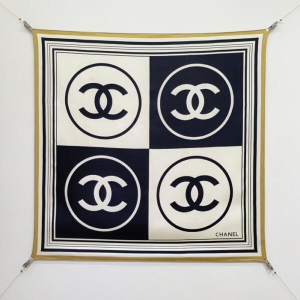 réplica,joyas,joyería,1:1,replica,fake,lujo,barato SCC257618 Momme Doble cara 90x90cm Sarga de seda Chanel (ND344Z)
