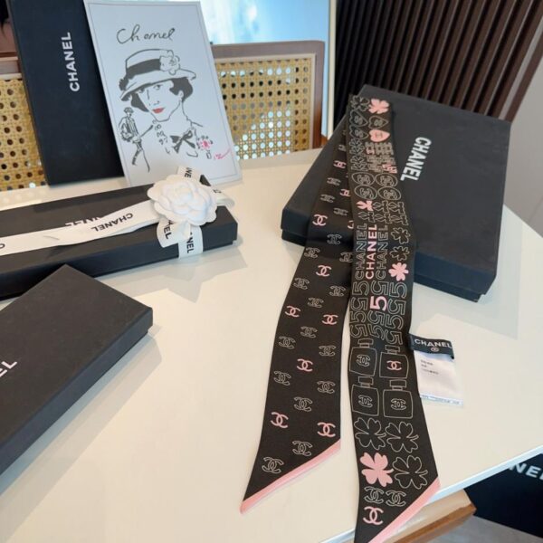 réplica,joyas,joyería,1:1,replica,fake,lujo,barato La última diadema de doble capa de LV: versátil, se puede usar como corbata, pajarita o cinta (05ZZ03).