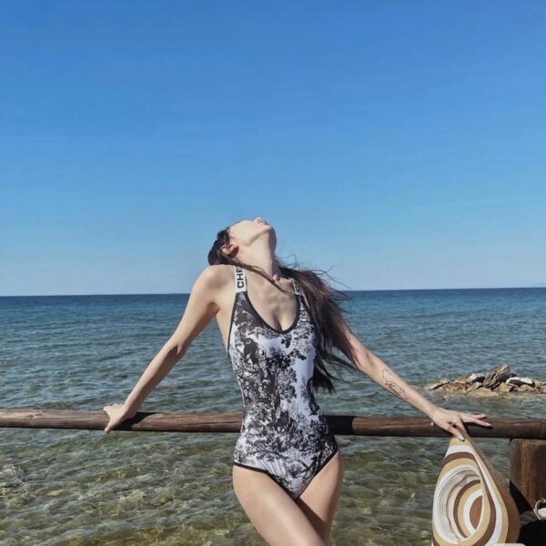 réplica,joyas,joyería,1:1,replica,fake,lujo,barato Nuevo bikini de una pieza oficial de Dior (F4D0XN)