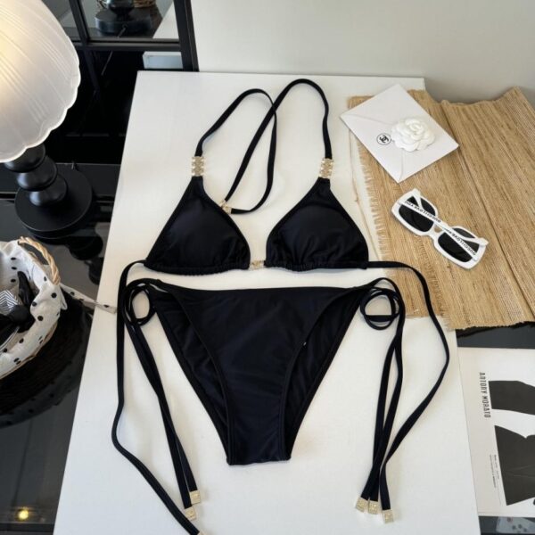 réplica,joyas,joyería,1:1,replica,fake,lujo,barato El nuevo traje de baño bikini de Celine (4BDB9A)
