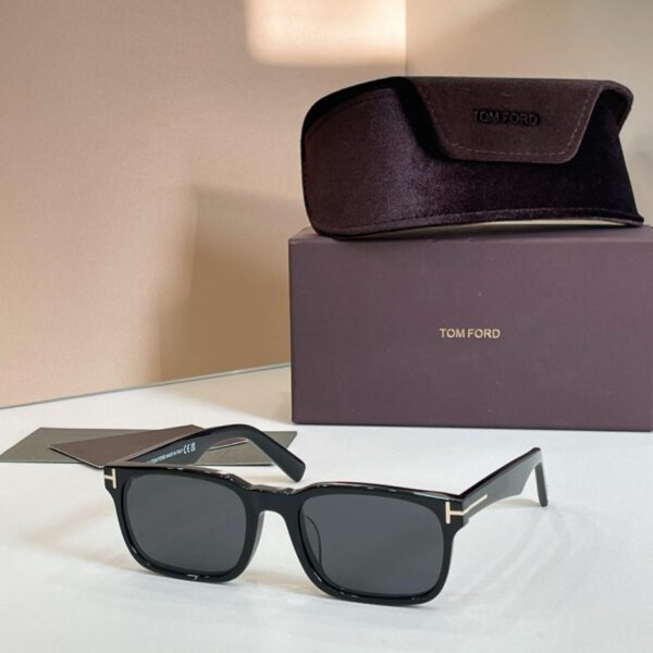 réplica,joyas,joyería,1:1,replica,fake,lujo,barato Gafas de sol Tom Ford, modelo FT 1316 (9W3HVI)