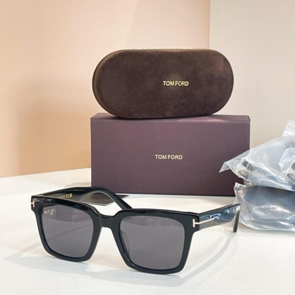 réplica,joyas,joyería,1:1,replica,fake,lujo,barato Gafas de sol Tom Ford, modelo FT 1315 (EVOHXI)