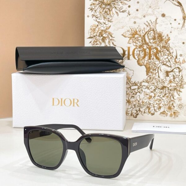 réplica,joyas,joyería,1:1,replica,fake,lujo,barato Gafas de sol DIOR Modelo CD 0258S (YAKUM0)