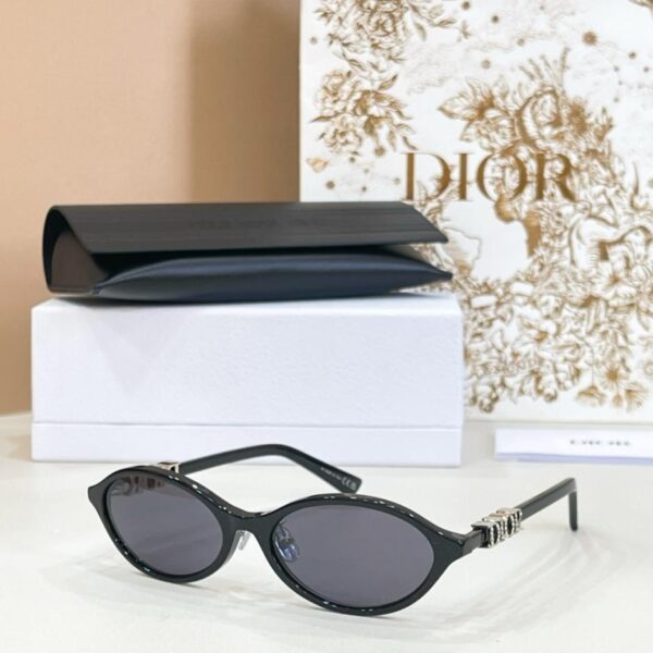 réplica,joyas,joyería,1:1,replica,fake,lujo,barato Gafas de sol DIOR, modelo Dior Treasure R1F (4HJ7QR)