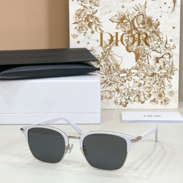 réplica,joyas,joyería,1:1,replica,fake,lujo,barato Gafas de sol DIOR, modelo Dior BlackSuit S2U (SQ112B)