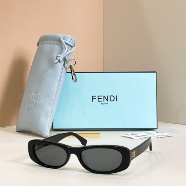 réplica,joyas,joyería,1:1,replica,fake,lujo,barato Gafas de sol FENDI MODELO FE40183I(5WJGZ5)