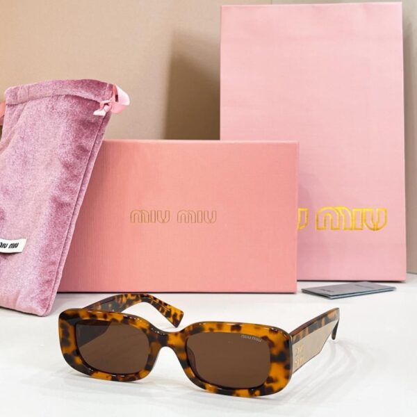 réplica,joyas,joyería,1:1,replica,fake,lujo,barato Gafas de sol MIUMIU, modelo OMU 08YS(38J5VE)