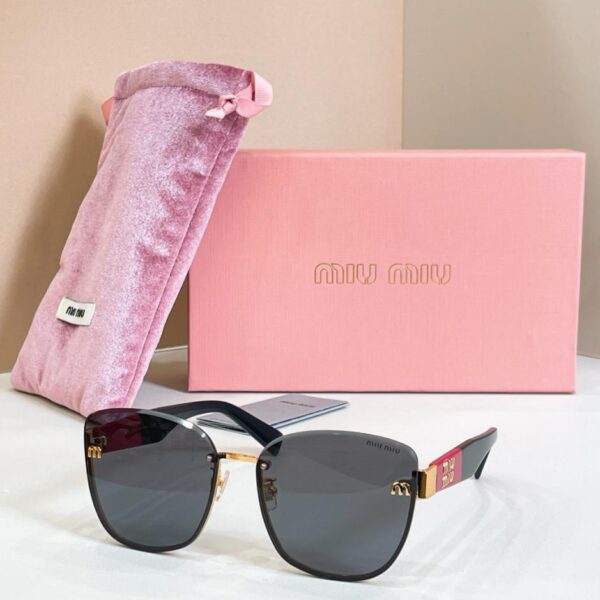 réplica,joyas,joyería,1:1,replica,fake,lujo,barato Gafas de sol MIUMIU, modelo MU 59ZS(NTLNSC)