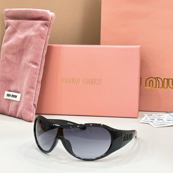 réplica,joyas,joyería,1:1,replica,fake,lujo,barato Gafas de sol MIU MIU MODELO MU B14SU (5QMWDO)