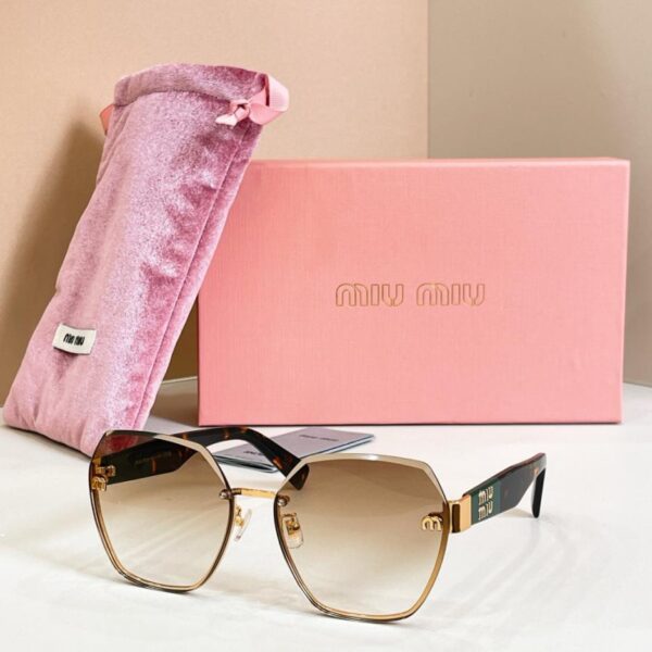 réplica,joyas,joyería,1:1,replica,fake,lujo,barato Gafas de sol MIUMIU MODELO MU 58ZS(AHCW1X)